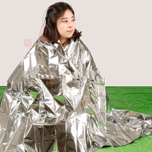 Disposable first aid blanket
